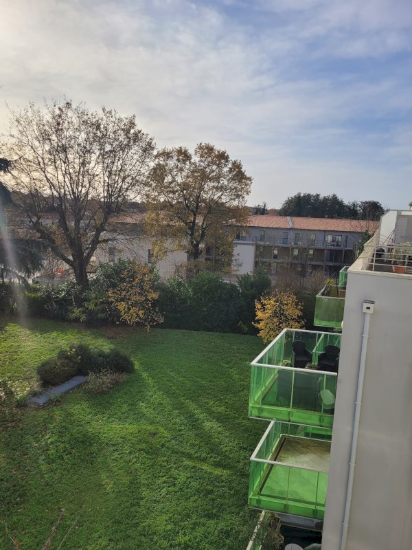 APPARTEMENT T2 - TERRASSE 12 M2 - LE HAILLAN - Photo 5 - Le Haillan
