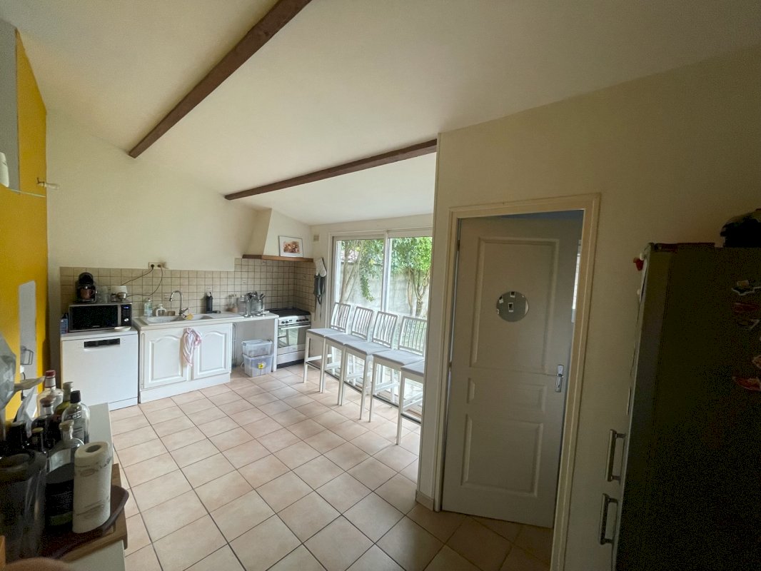 Petite maison atypique de 2 chambres avec jardin - Photo 5 - Cognac