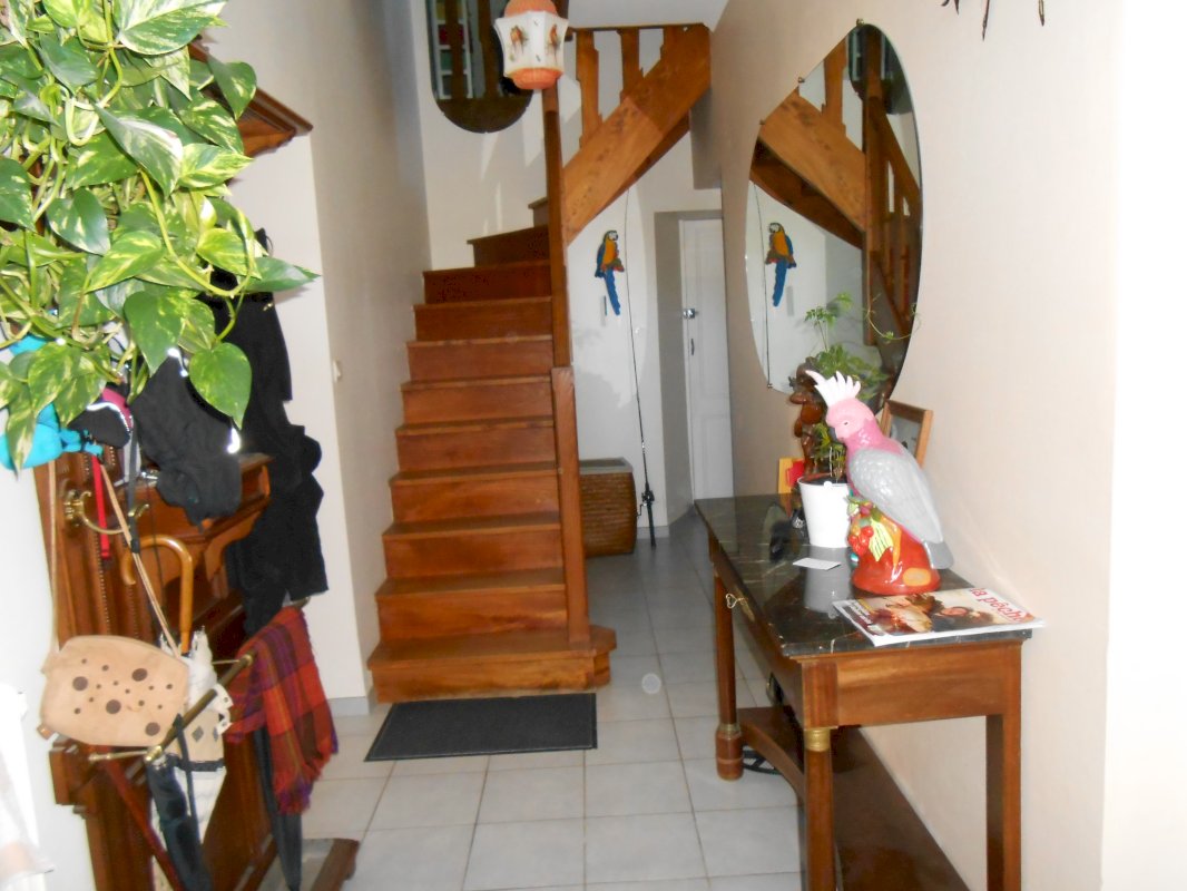 Maison de 174 m² - Photo 6 - Saint-Seurin-de-Cursac