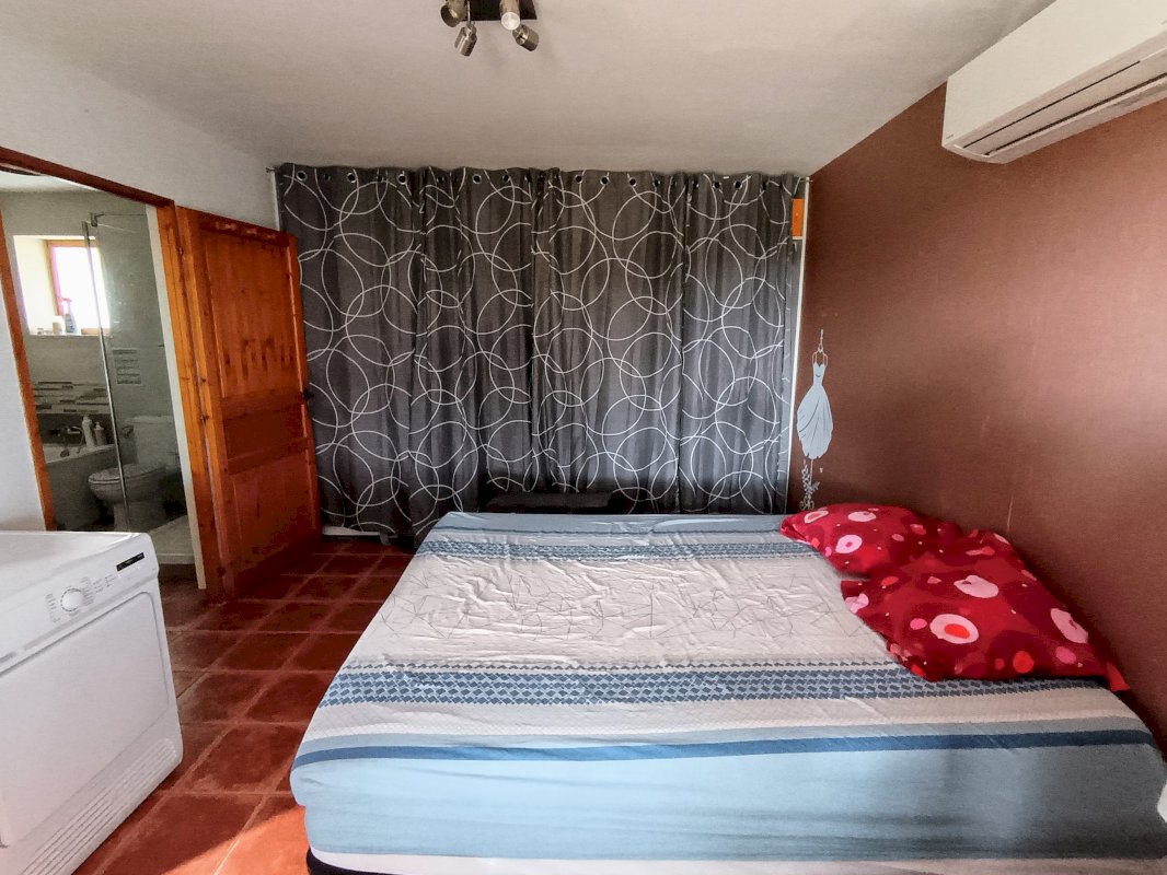 Maison en pierre 168 m² - Photo 6 - Villefranche-de-Lonchat