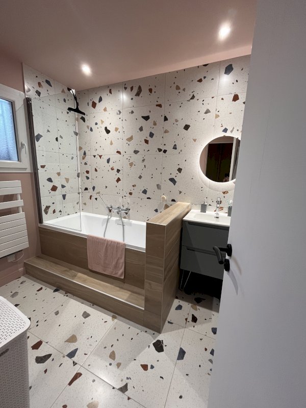 Maison 170 m² + 42 m² de garage - Saint Jean d'Illac - Photo 6 - Saint-Jean-d'Illac