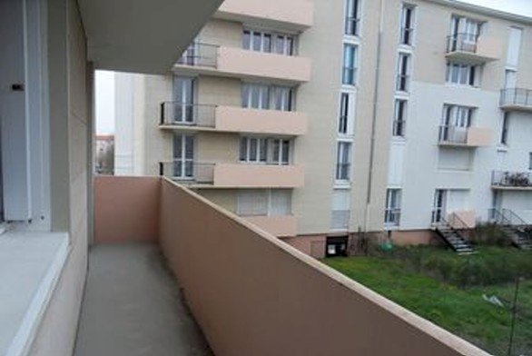Appartement de 78 m² / 3 chambres / 1er étage - Photo 6 - Rochefort