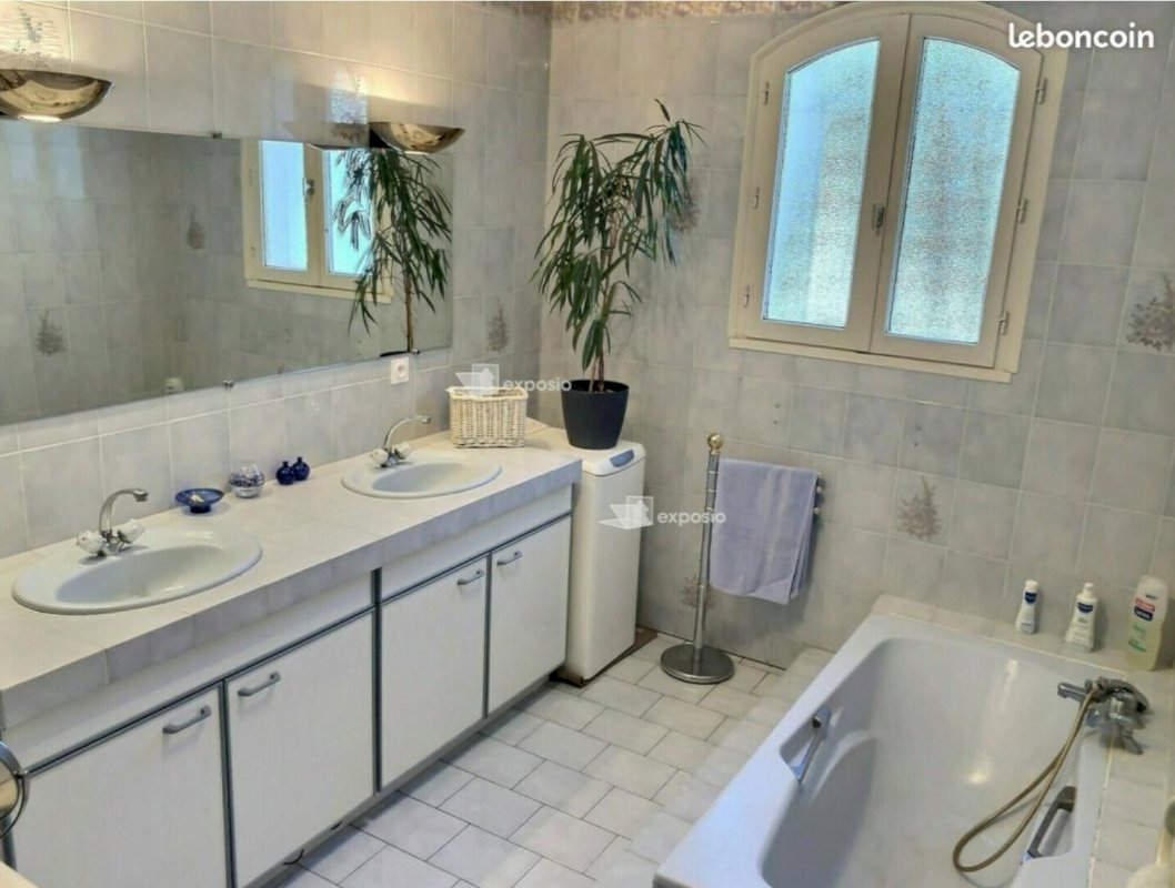 Maison de 215 m² avec piscine | Villeneuve sur Lot - Photo 7 - Villeneuve-sur-Lot