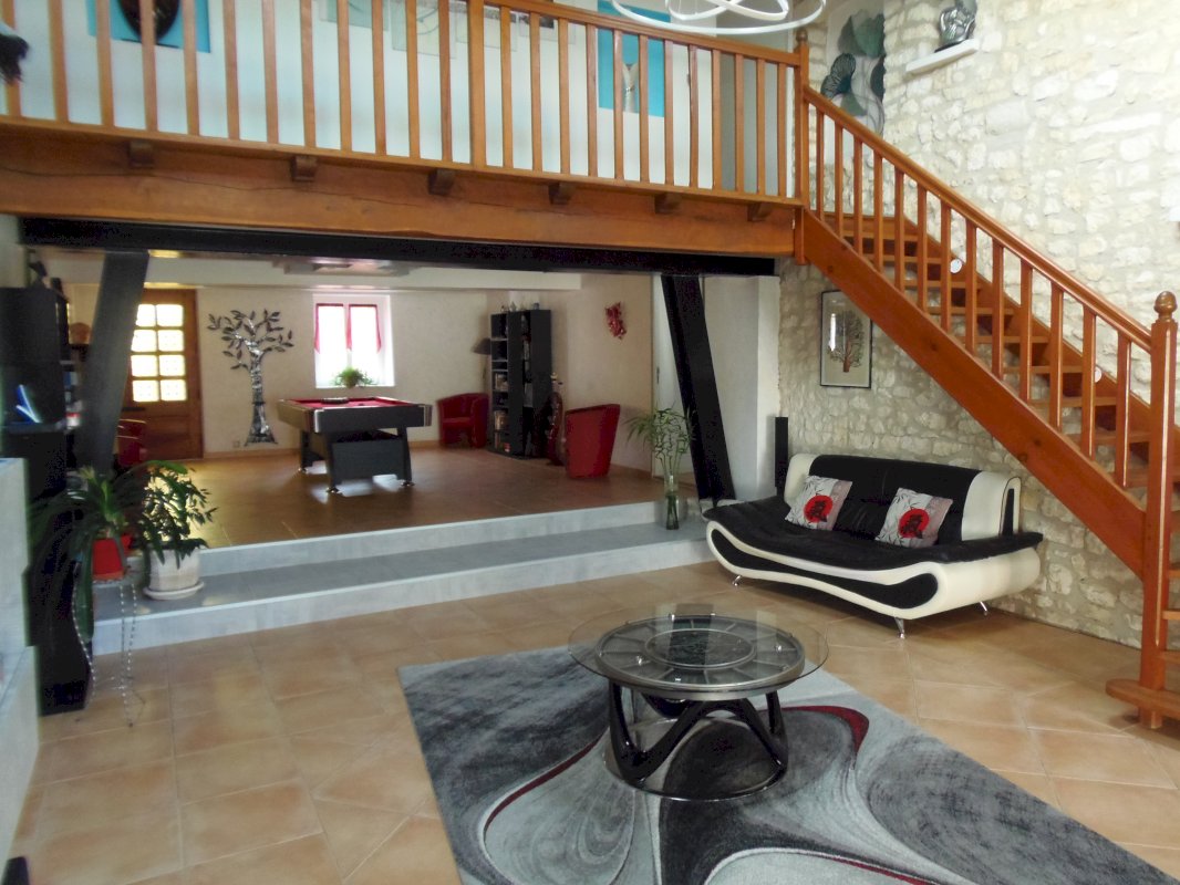 Maison de 260 m² + 2 gites - Photo 7 - Floirac