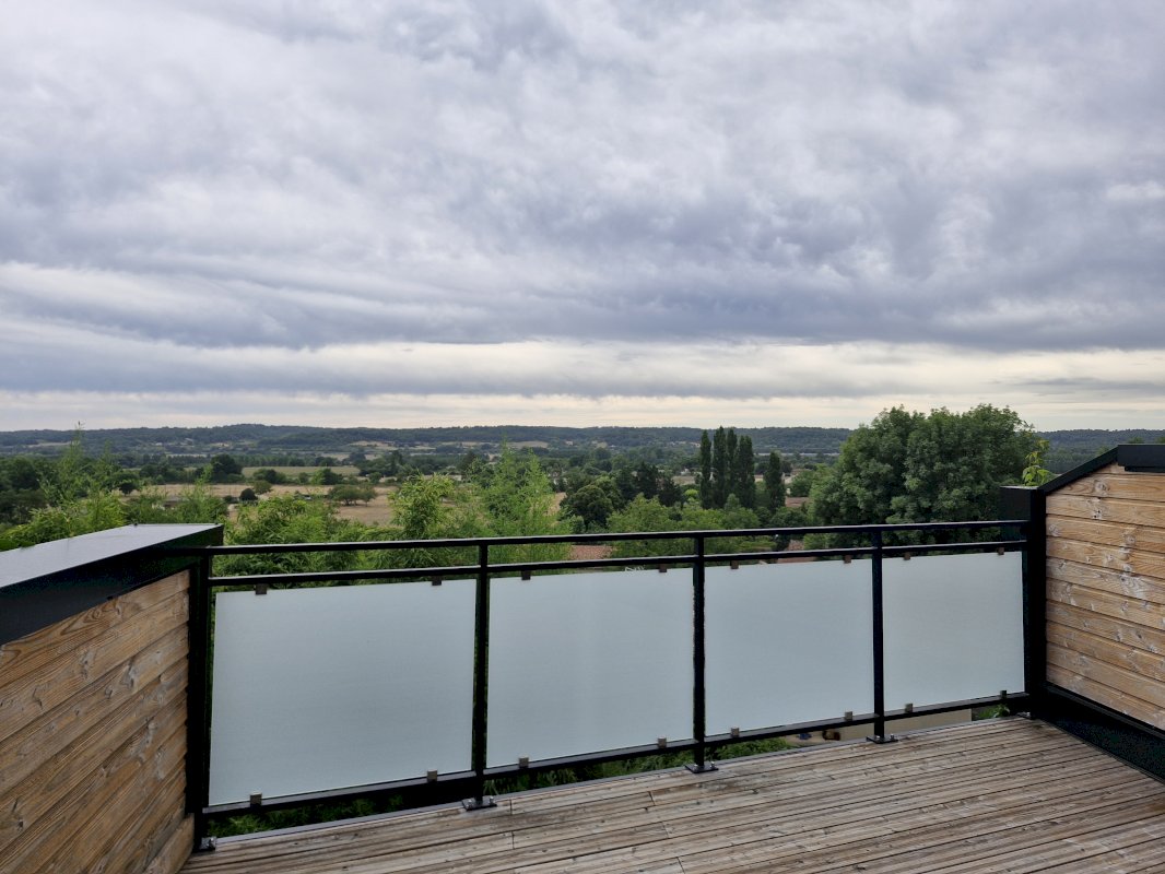 Maison 5 pièces 130 m² - Photo 7 - Douzillac