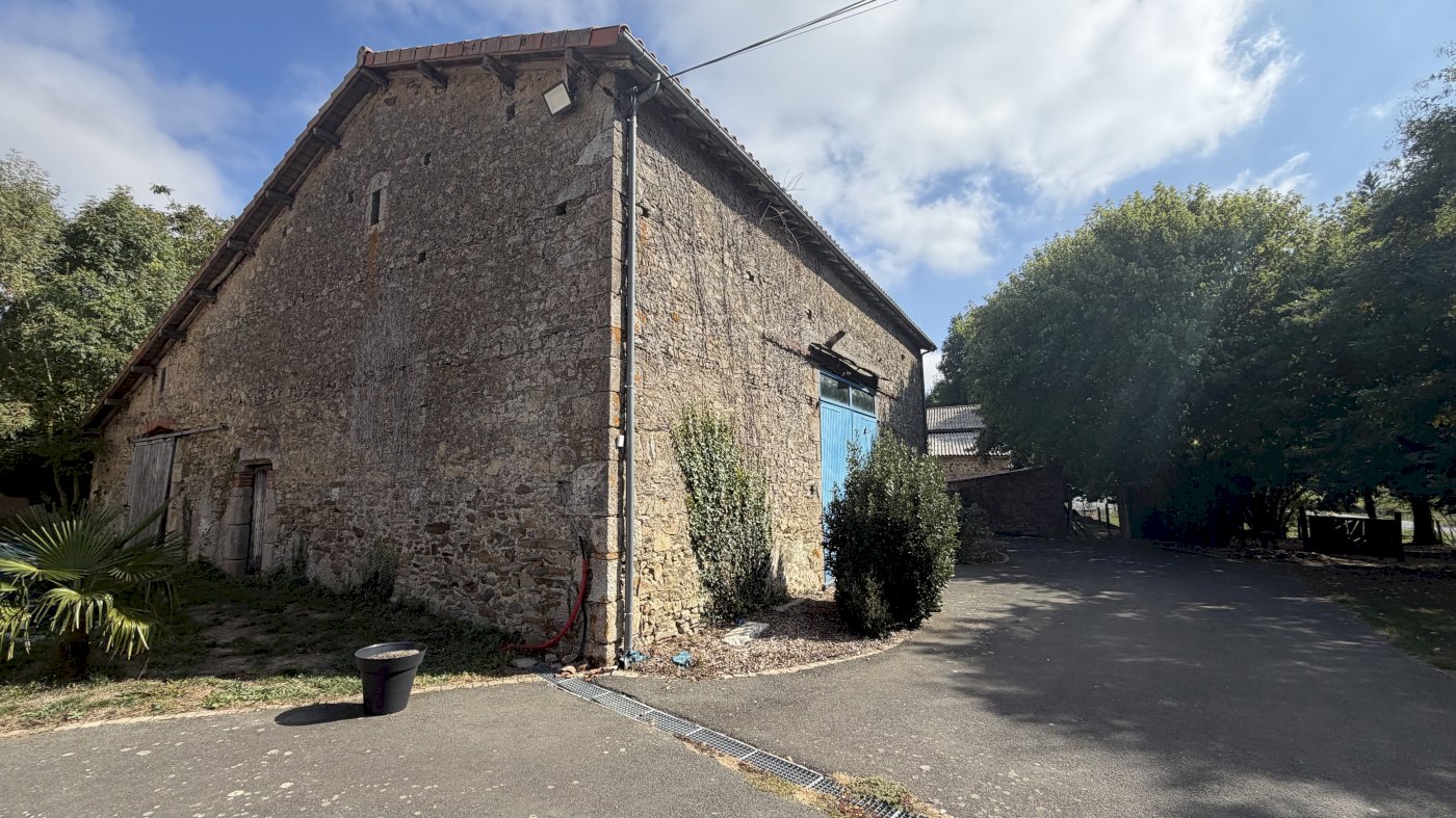Maison familial rénové - Photo 7 - Courlay