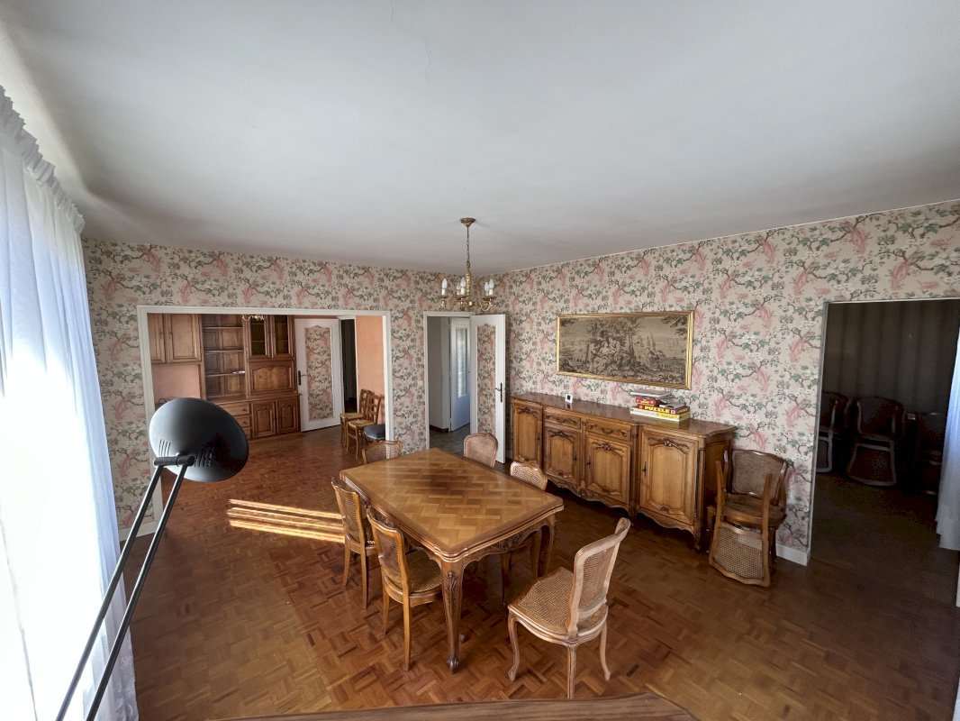 Maison sur terrain de 1700 m² - Photo 8 - Bègles