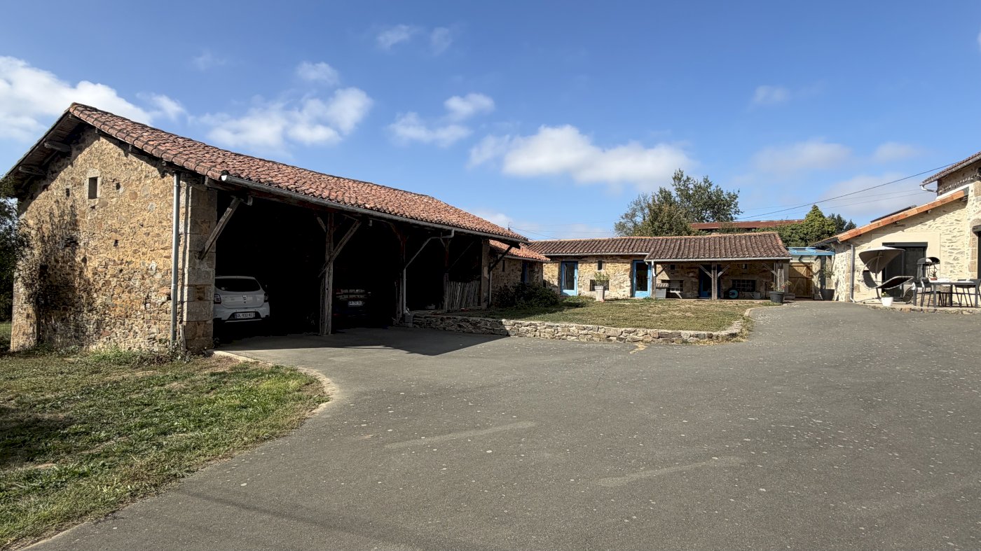Maison familial rénové - Photo 8 - Courlay