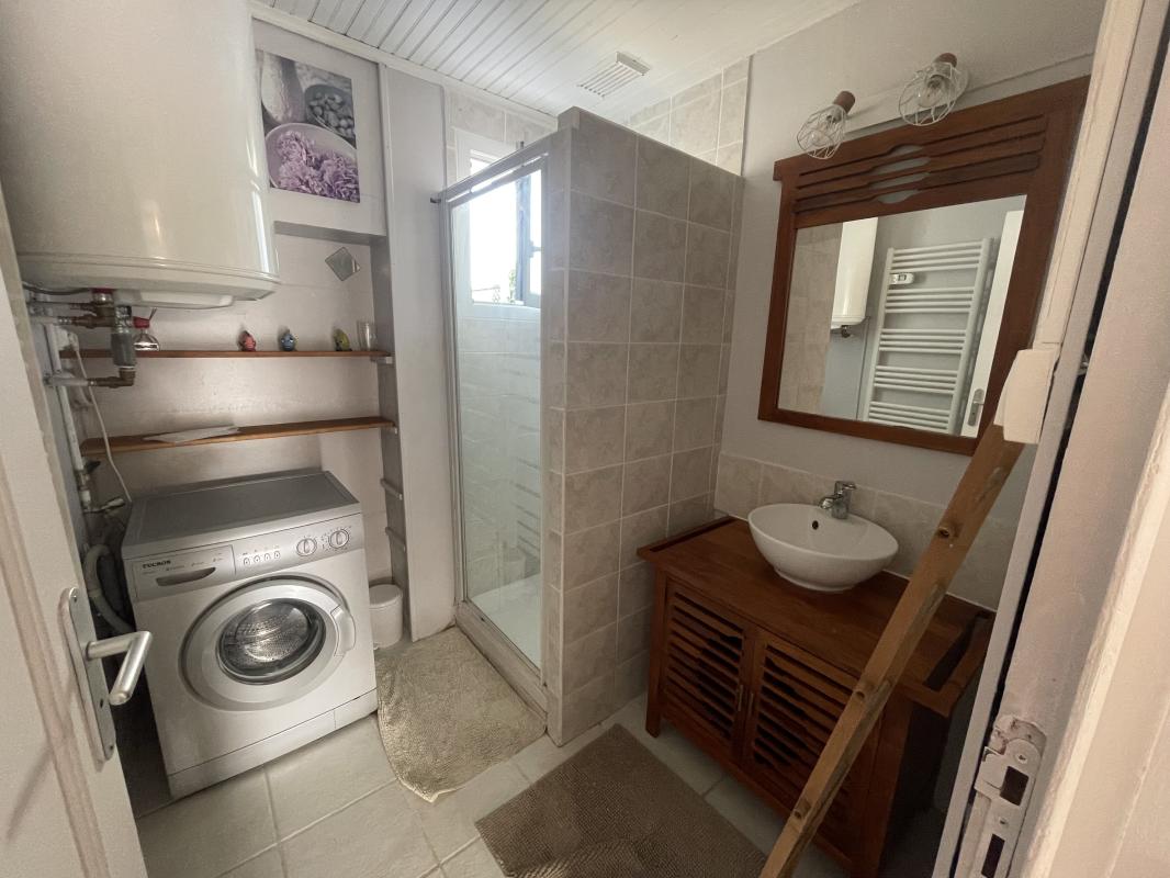 Maison de 46.7 m² au calme sur l'île d'Oléron, avec garage de 15 m² - Photo 9 - Saint-Georges-d'Oléron